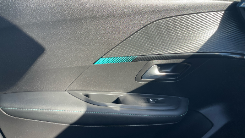 Peugeot 208 1.2 PureTech 100 Allure Premium + 5dr Petrol Hatchback